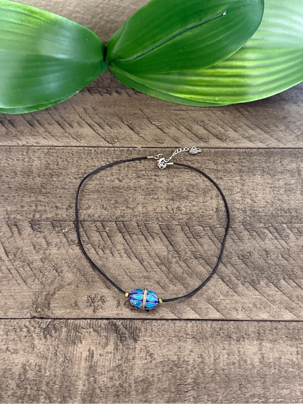 Vintage Blue Bead Choker Necklace - Women's Jewelry
